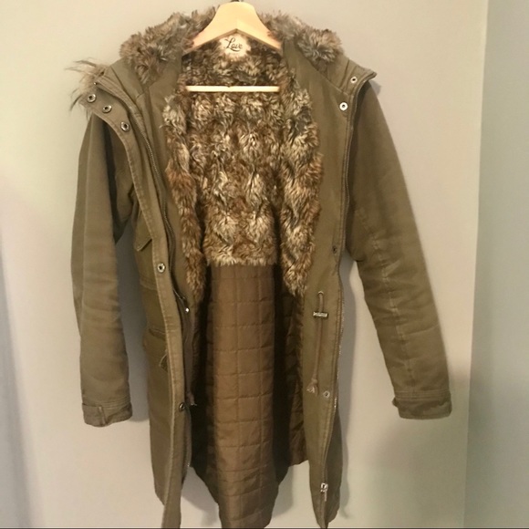 Parka - Picture 3 of 4